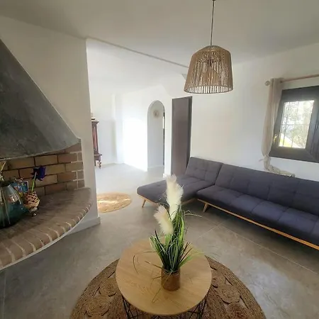 Villa Au Bord De La Acces Direct A La