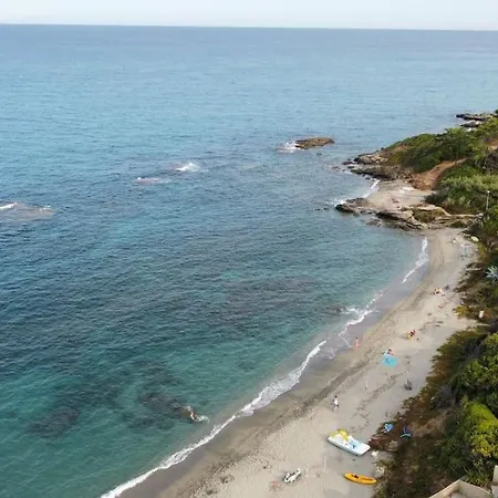 Villa Au Bord De La Acces Direct A La