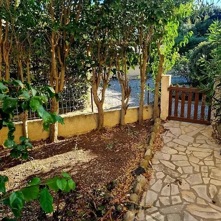 Villa Au Bord De La Acces Direct A La
